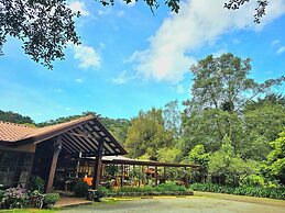 Hotel de Montaña Suria