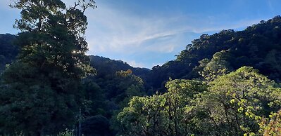 Hotel de Montaña Suria