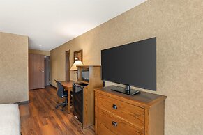 Best Western Plus Kelly Inn & Suites