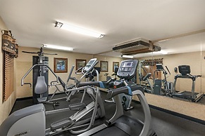 Best Western Plus Kelly Inn & Suites