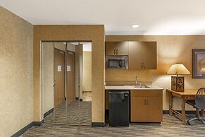 Best Western Plus Kelly Inn & Suites
