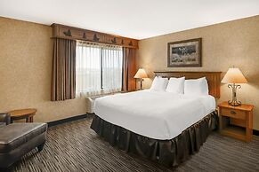 Best Western Plus Kelly Inn & Suites
