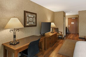 Best Western Plus Kelly Inn & Suites