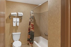 Best Western Plus Kelly Inn & Suites