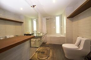 The Living Pool Villas