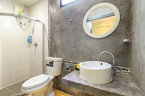 OYO 412 7 Days Hotel