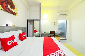 OYO 412 7 Days Hotel