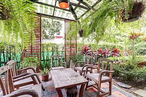 OYO 412 7 Days Hotel