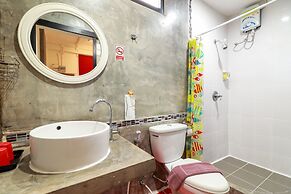 OYO 412 7 Days Hotel