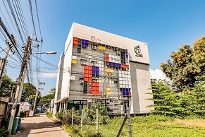 OYO 412 7 Days Hotel
