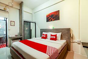 OYO 412 7 Days Hotel