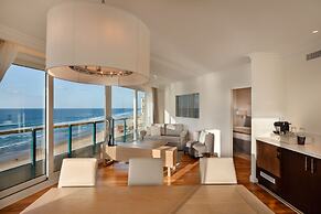 Herbert Samuel Okeanos Suites Herzilya