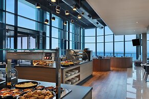 Herbert Samuel Okeanos Suites Herzilya