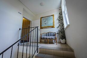 Moon Garden Boutique Hotel