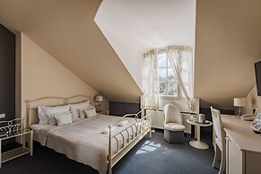 Moon Garden Boutique Hotel