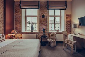 Moon Garden Boutique Hotel