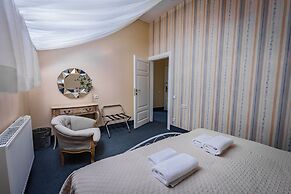 Moon Garden Boutique Hotel