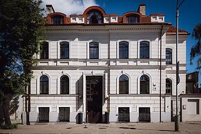 Moon Garden Boutique Hotel