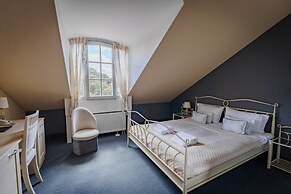 Moon Garden Boutique Hotel