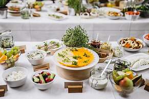 Moon Garden Boutique Hotel