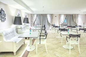 Core Hotel Polychrono