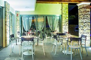 Core Hotel Polychrono