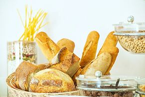 Core Hotel Polychrono