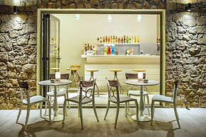 Core Hotel Polychrono