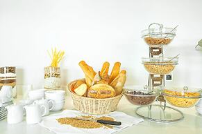 Core Hotel Polychrono