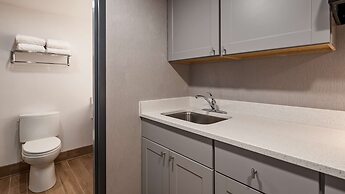 Best Western Plus Portsmouth Hotel & Suites