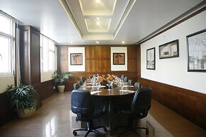 TreeHouse Hotel Club & Spa