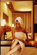 TreeHouse Hotel Club & Spa