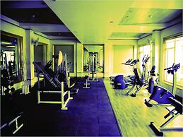 TreeHouse Hotel Club & Spa