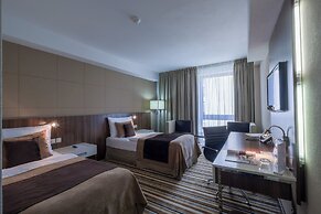 Business Hotel Astrum Laus