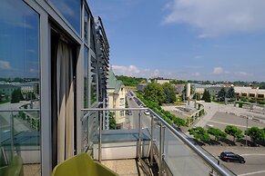 Business Hotel Astrum Laus