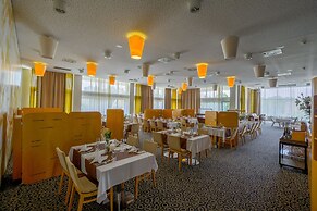 Business Hotel Astrum Laus