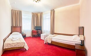 Universal Hotel