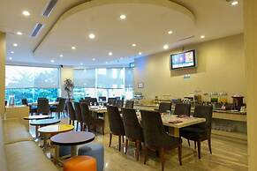 Almadera Hotel Makassar