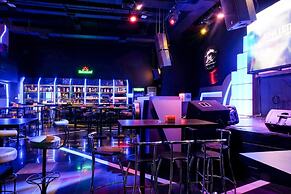 Almadera Hotel Makassar