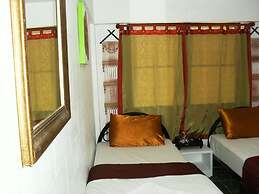 Naruncha Green House