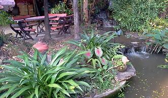 Naruncha Green House