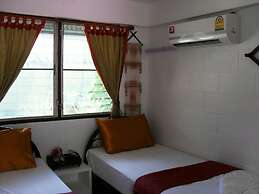 Naruncha Green House