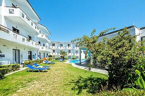 Xenios Dolphin Beach Hotel