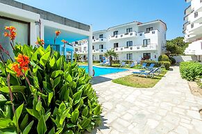 Xenios Dolphin Beach Hotel