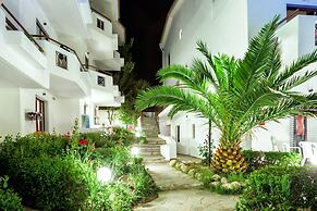 Xenios Dolphin Beach Hotel