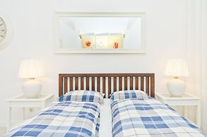 Stone Steps Apartments