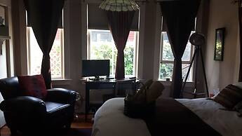 River Wynde Executive B&B