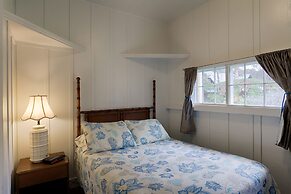 Lava Lodge at Hale Kilauea