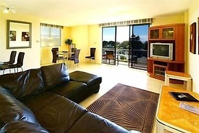 Tradewinds Apartments