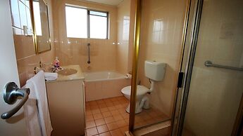 Tradewinds Apartments